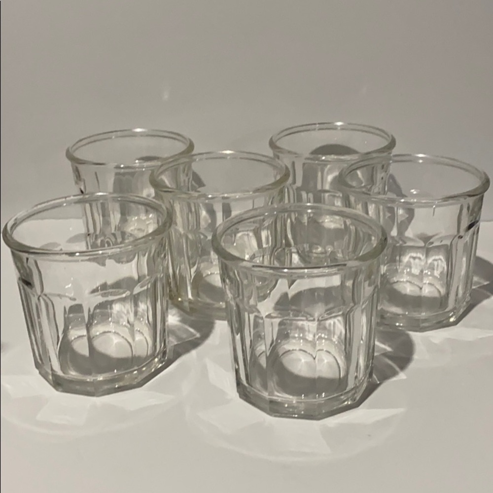 Drinking glasses